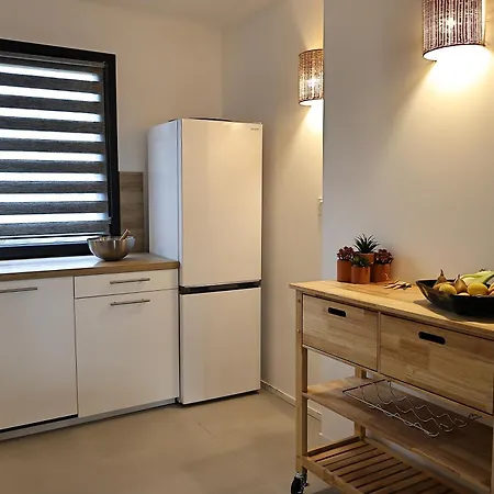 A Pineta - Piscine & Privee Apartament *