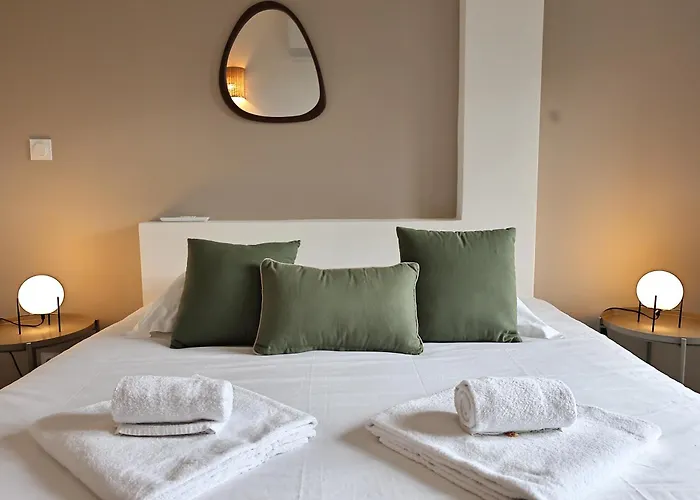 A Pineta - Piscine & Privee Apartment *