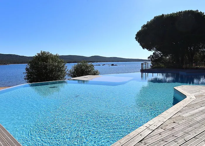 A Pineta - Piscine & Privee * Pianottoli-Caldarello (Corsica)